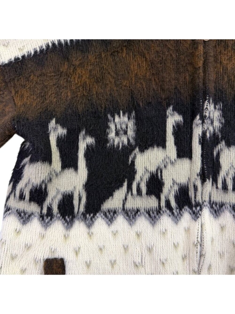 Yari Artesanias Unisex Brown & White Wool Alpaca Pattern Full-Zip Sweater Hoodie - Picture 5 of 10